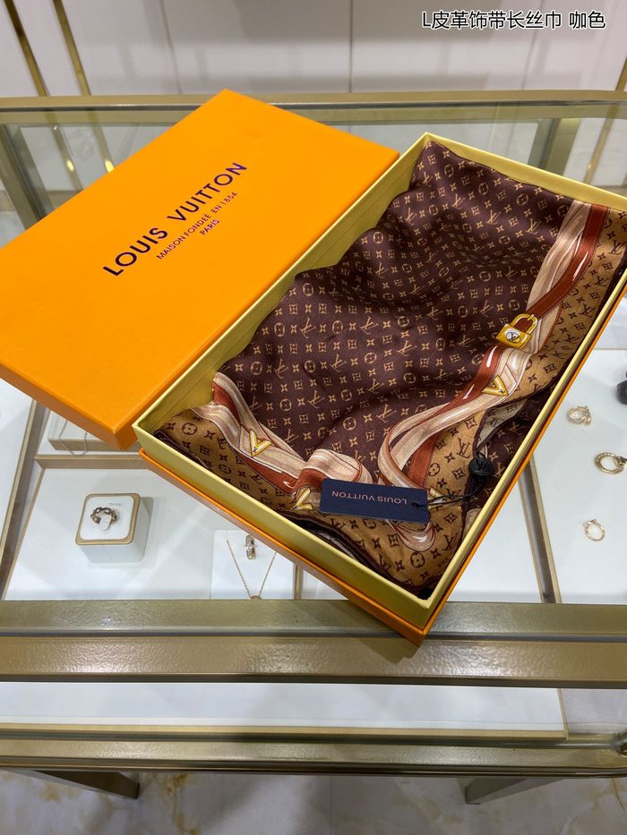 Louis Vuitton Scarf LVS00023